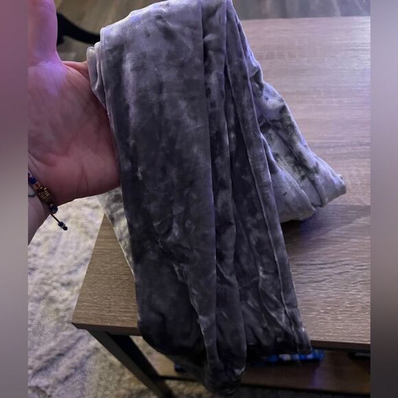 Beautiful soft velvety memoi leggings - Picture 4 of 7